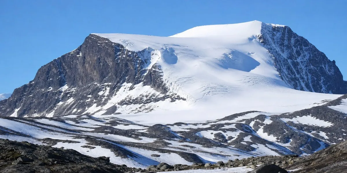 Południowy szczyt Kebnekaise zmniejszył się o 10 cm — The Local Sweden