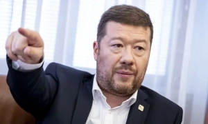 Хакери з КНДР розповсюджують у Telegram програму для зламу криптогаманців – Bloomberg