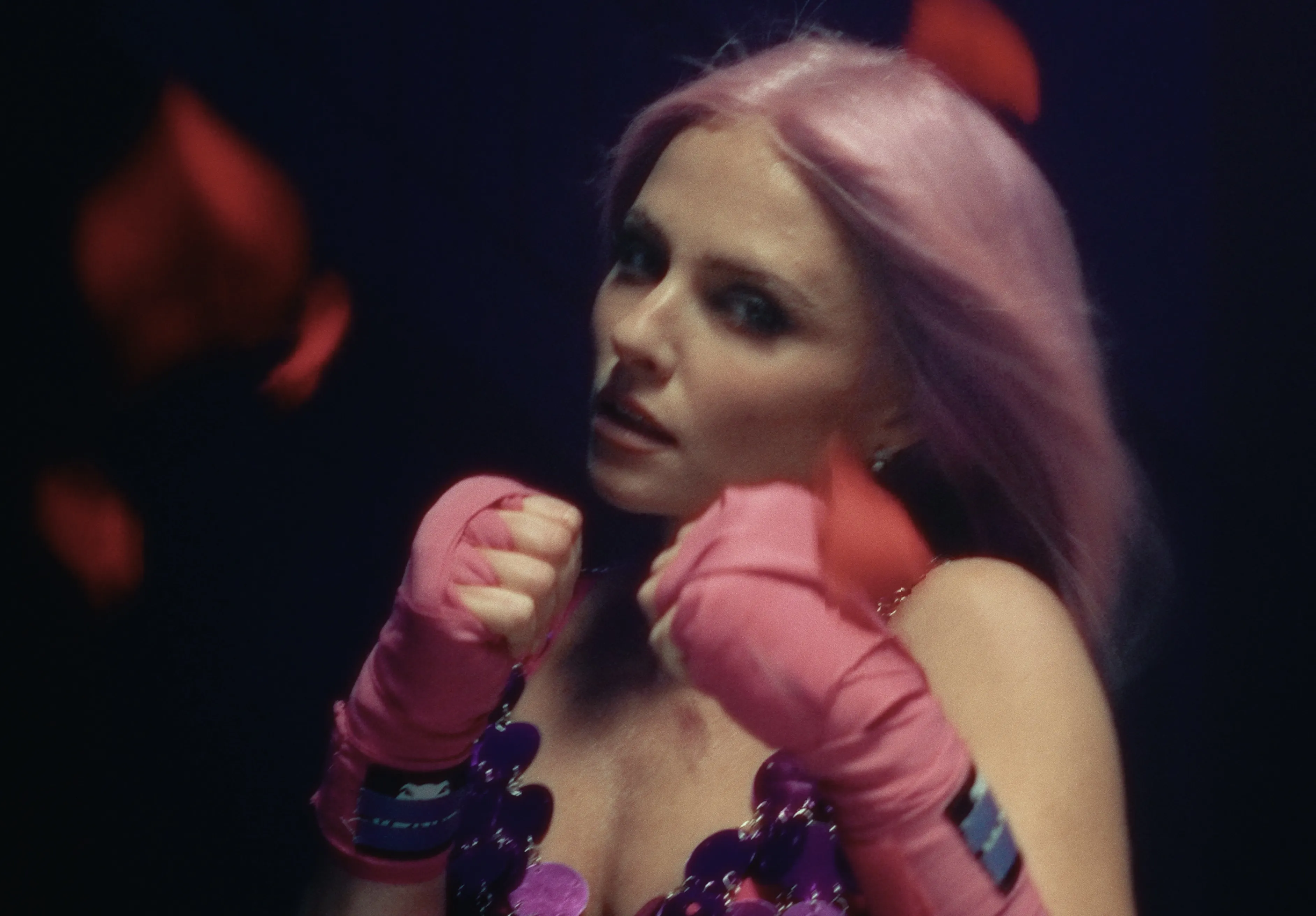 Співачка SVITLA презентує сміливий трек «Kryzhana» про жінку, яка дає відсіч коханню, що ранить