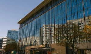 Taiwan’s Premier Makes First Unofficial Visit to Japan Since 1972