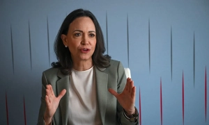 Видео: жертвами цунами в Индонезии стали почти 200 человек, стихия атаковала концерт