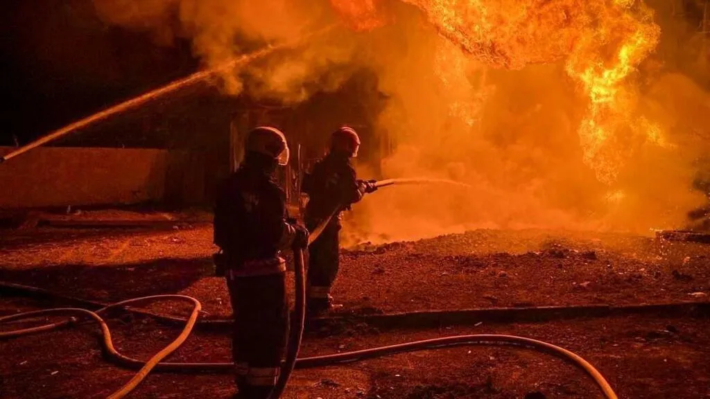 В Одесі зафіксовано падіння уламків ворожих дронів під час атаки 11 листопада