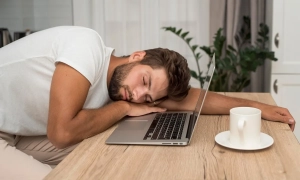 Креатин прискорює мислення навіть після безсонної ночі – нове дослідження