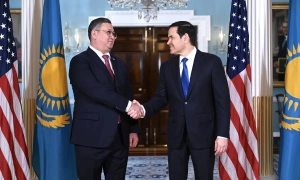 Глава МЗС Греції відвідав «ворожу» Туреччину на знак підтримки