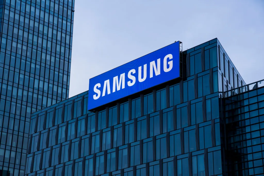Samsung оголошує про перехід до автономного виробництва на всіх заводах до 2030 року