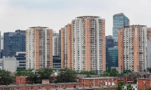 Фото: черговий літак з партією масок і тестів для України вже завантажують в Китаї