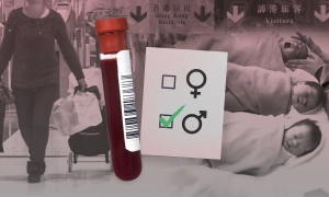 Під будинком Качинського у Варшаві протестували жінки через його обурливі слова про аборти