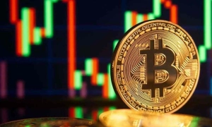 Українці менше купують готівкову валюту