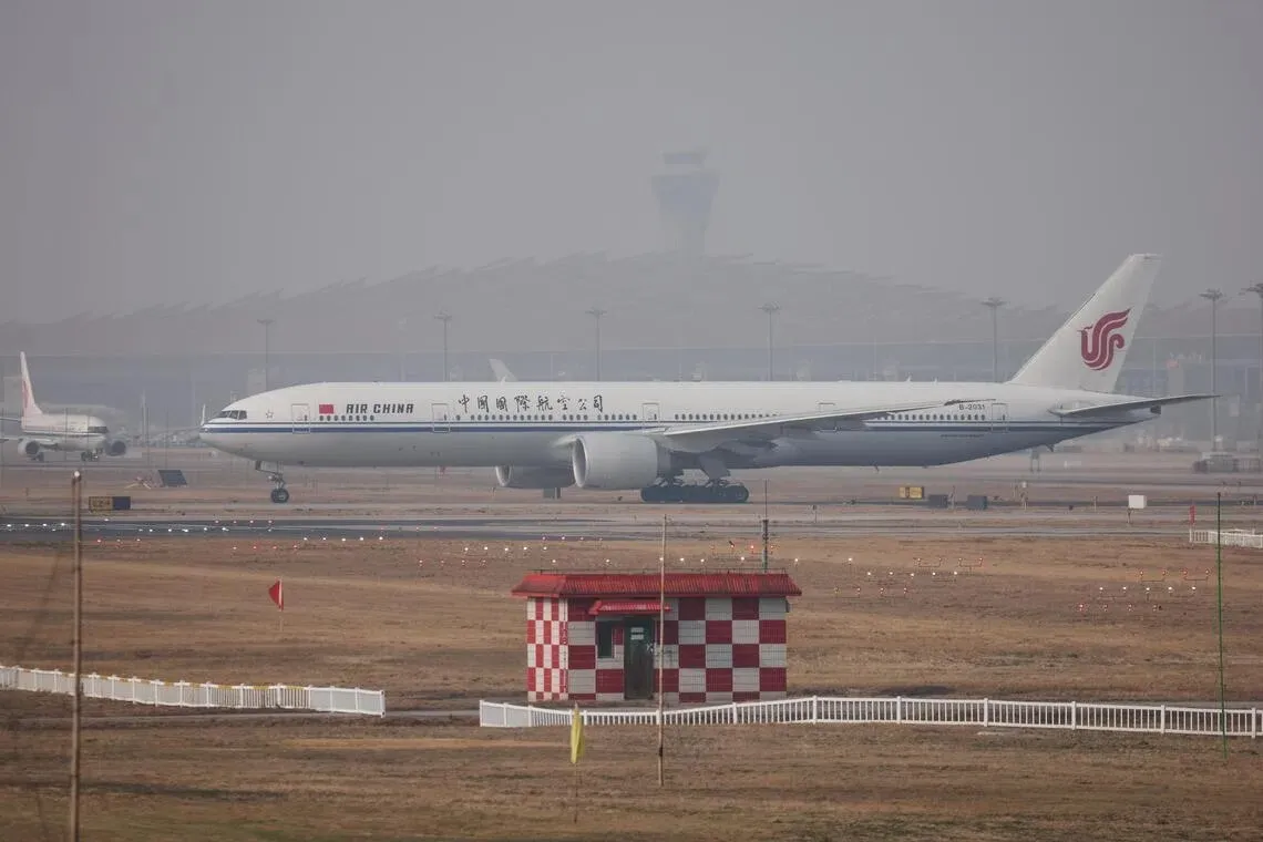 Китайские авиакомпании в шесть раз повышают топливный сбор на внутренних рейсах