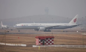 У США відновлюють місячну програму