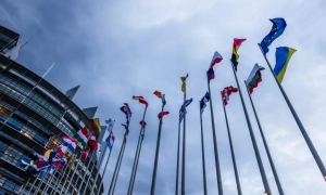 В росії тисячі дітей переходять на домашнє навчання через посилення військової пропаганди