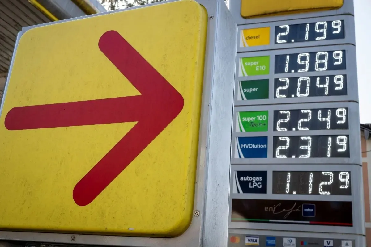 Дизель у Німеччині подорожчав до 2,7 євро за літр, що загрожує підвищенням витрат у різних галузях