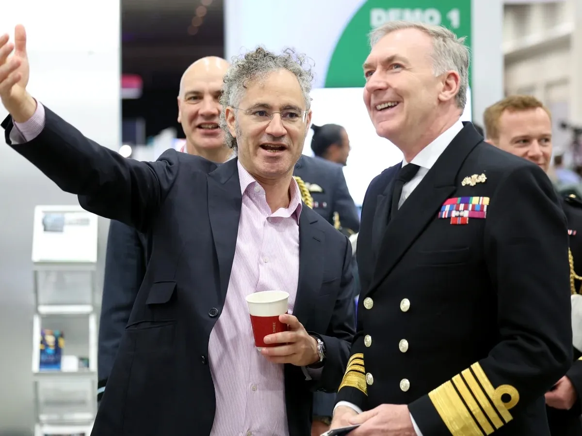 Гендиректор Palantir прогнозує: всі ШІ-компанії незабаром співпрацюватимуть із військовими