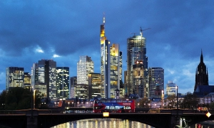 Курс валют на 16 лютого: долар і євро дорожчають