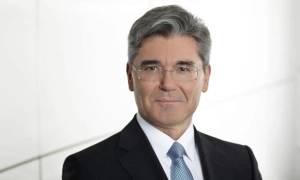 США офіційно відновили місячну програму