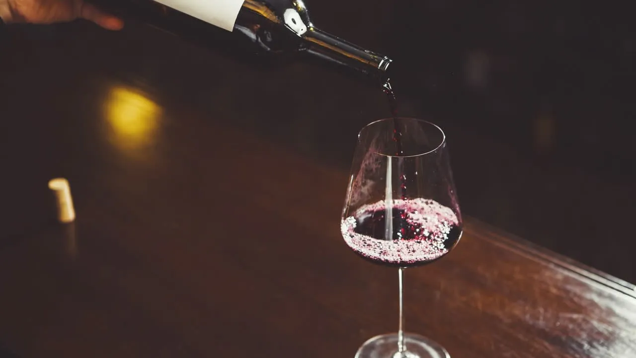 Вино визнано найменш шкідливим алкогольним напоєм — дослідження