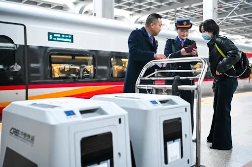 China expands rail services for pet transport ahead of Spring Festival