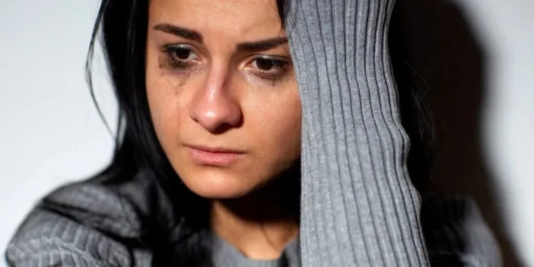 Чи справді плач допомагає почуватися краще