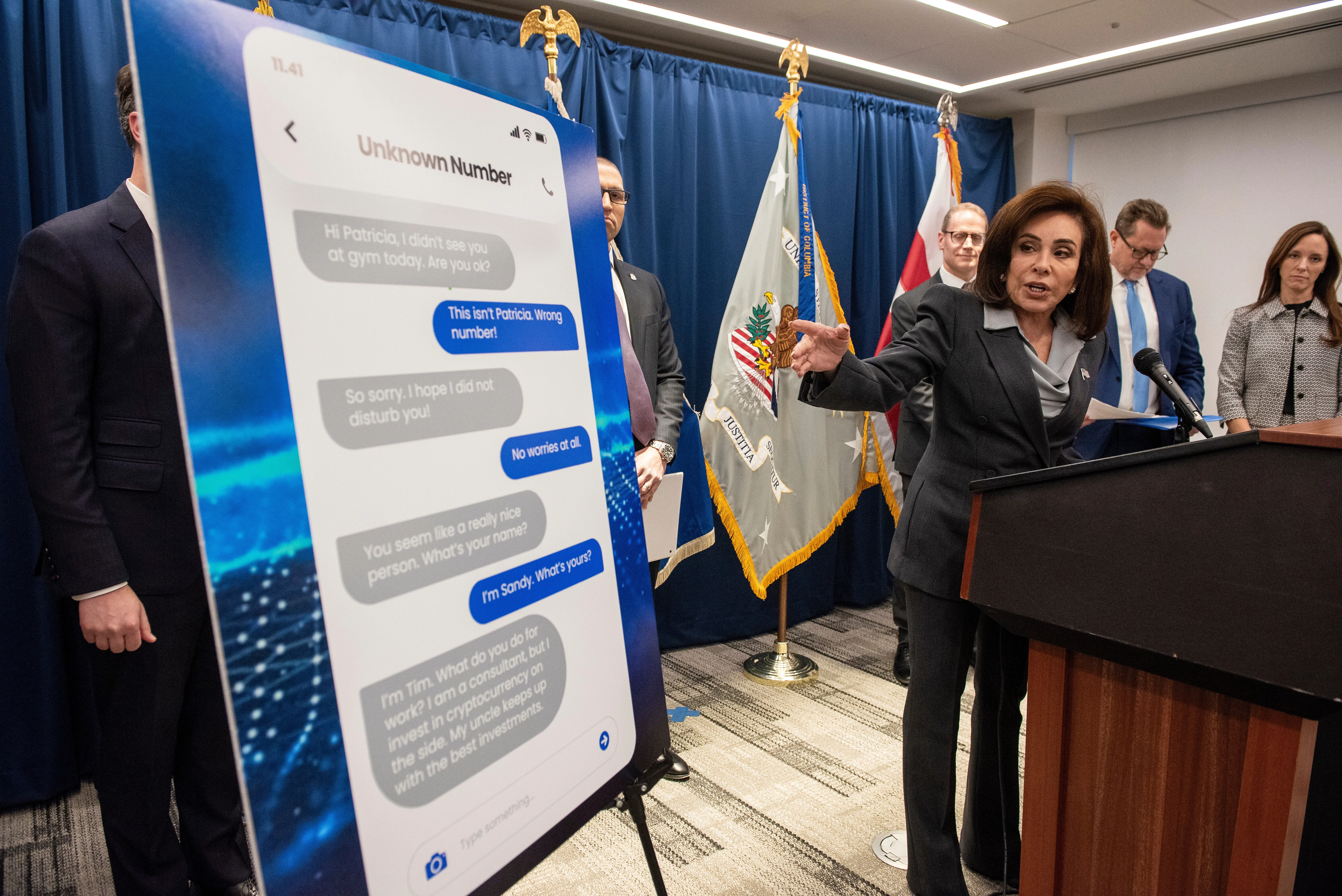 Шахраї вводять в оману росіян, використовуючи страх перед грипом Гонконгу