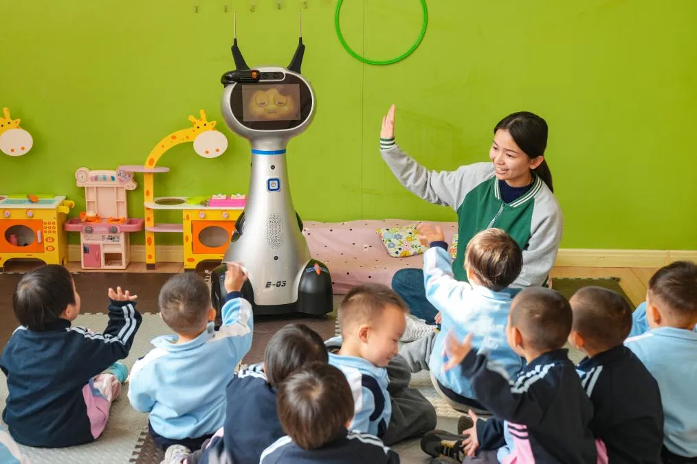 У Китаї стартував прийом заявок на дитячі субсидії на 2026 рік