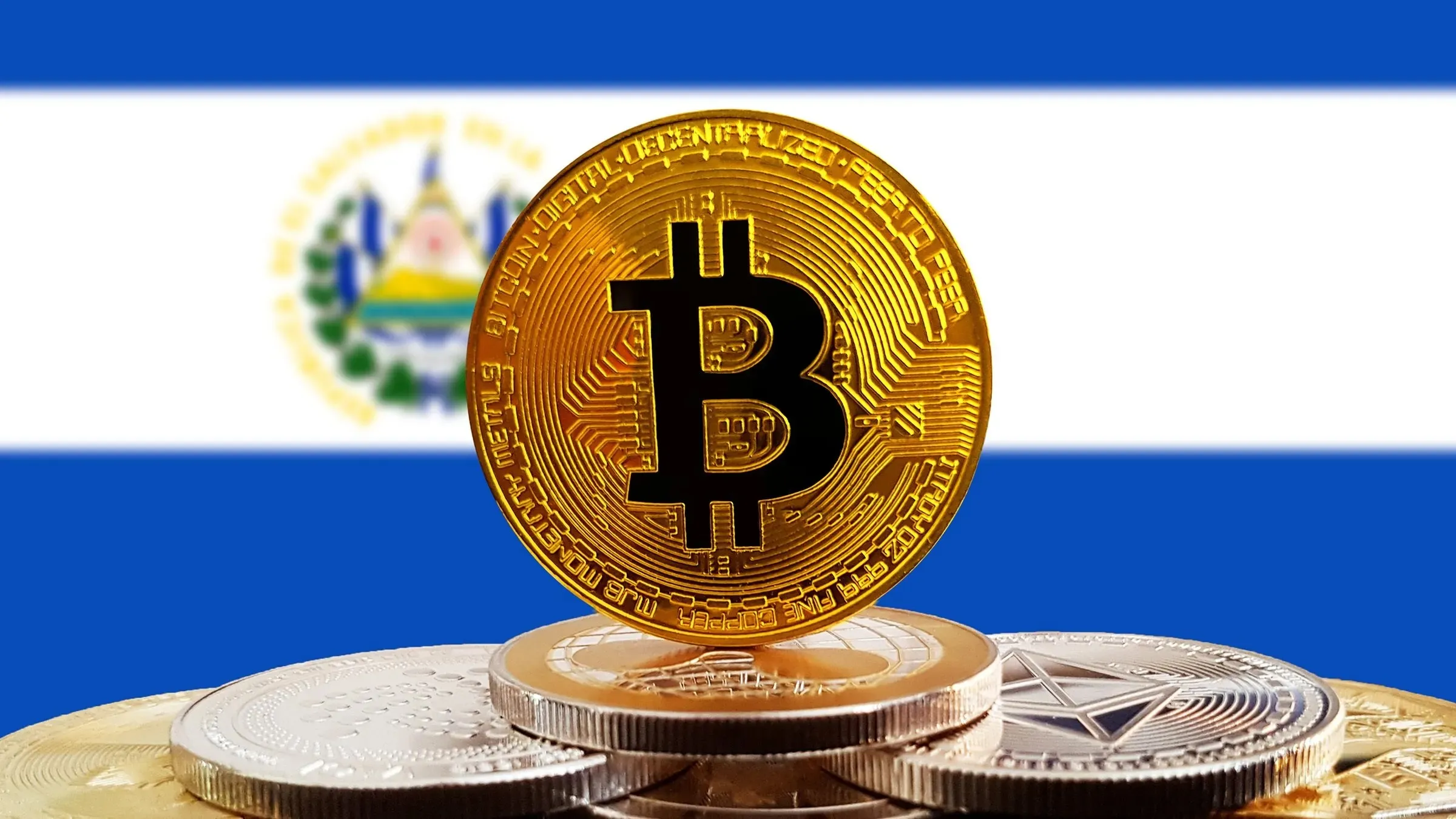 El Salvador continues accumulating bitcoins despite IMF claims