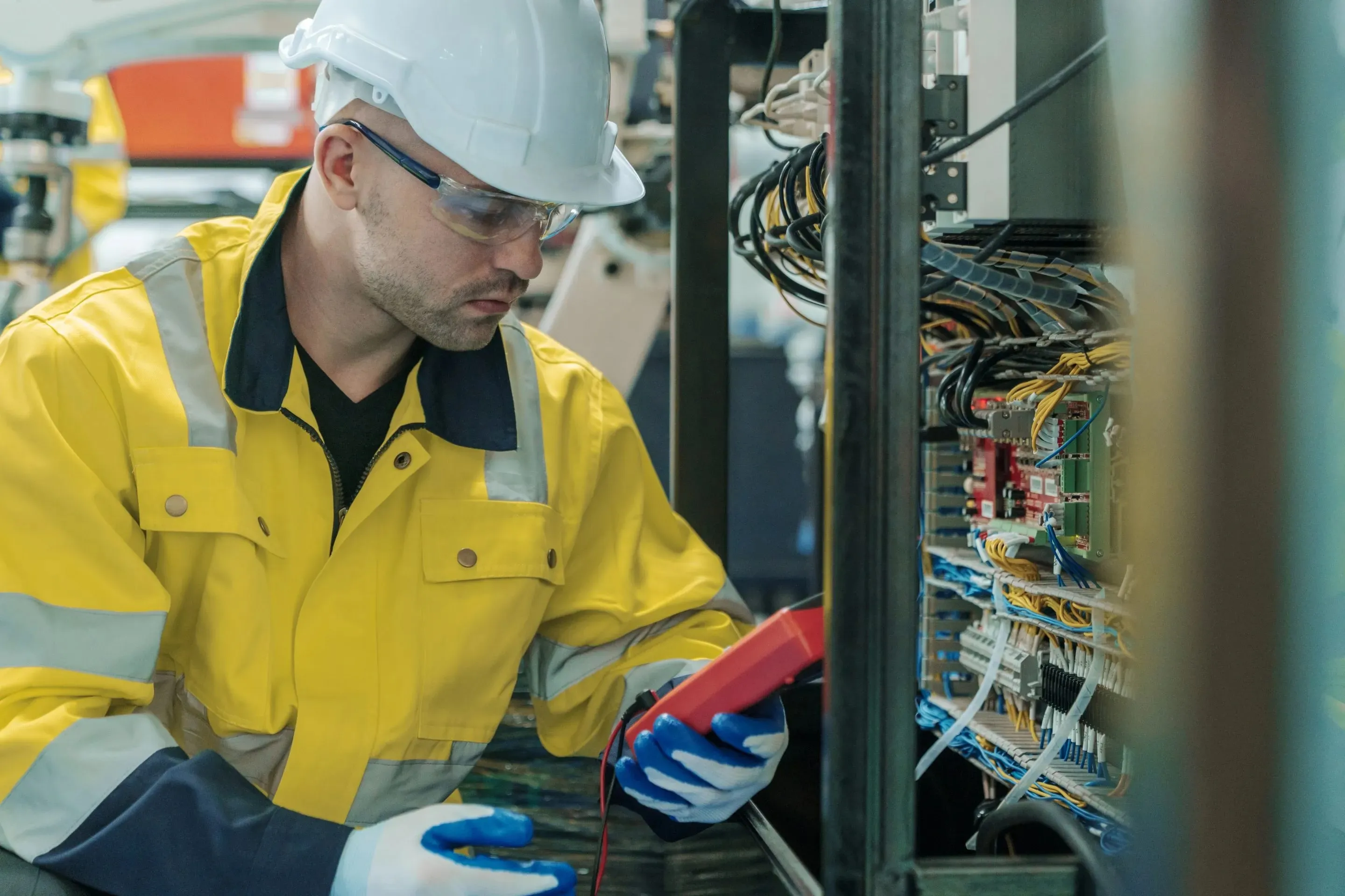 BlackRock інвестує $100 млн у навчання сантехніків та електриків для майбутніх інфраструктурних проєктів США