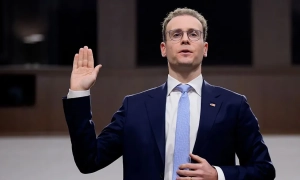 Українці менше купують готівкову валюту