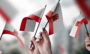 Нашли по дыму. Полиция США накрыла подпольные казино в магазинах для вейперов