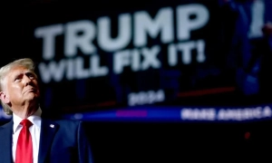 Російські терористи вдарили по житлових будинках Запоріжжя касетними ракетами