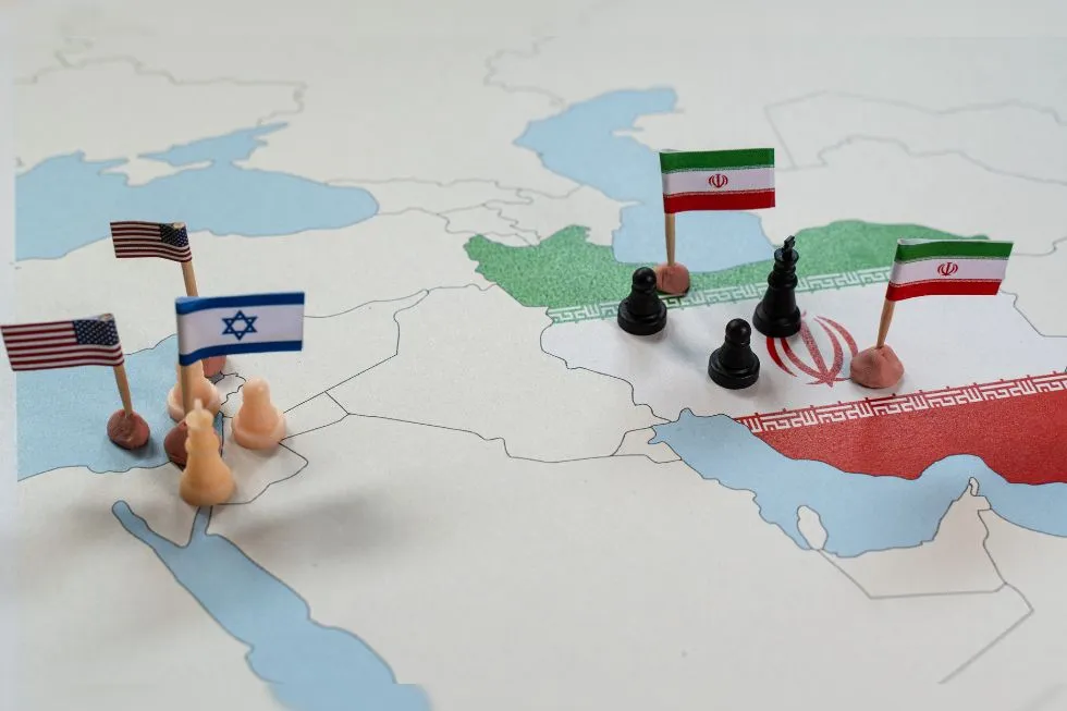 Іран на межі розвалу: США і Ізраїль розгортають дестабілізацію