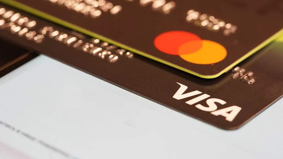 UK banks to consider national alternative to Visa and Mastercard