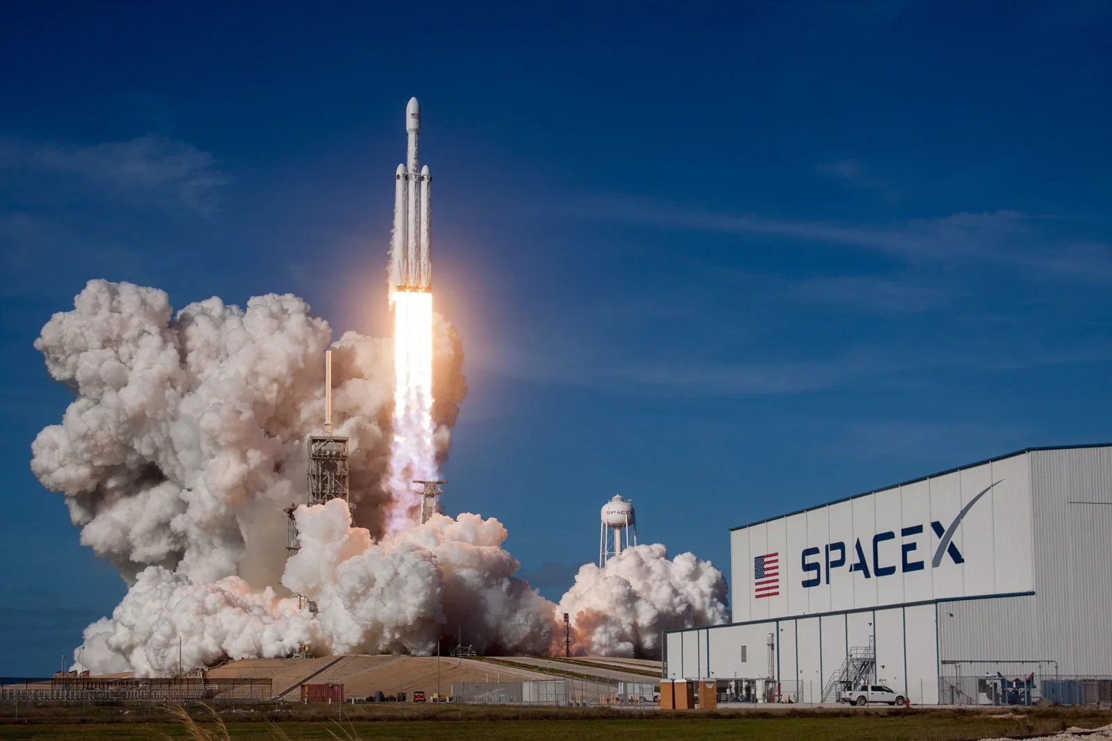 NASA may drop SpaceX from Artemis moon mission amid delays NASA may drop SpaceX from Artemis moon mission amid delays