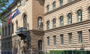 Удар по нафтобазі в Енгельсі міг зірвати масштабний ракетний удар по Україні, - Defense Express