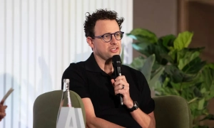 Guess закриває всі магазини в Китаї до квітня