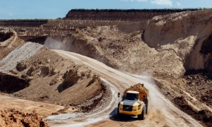 АМКУ не дозволив Хмельницькому і партнерам купити завод «Більшовик»