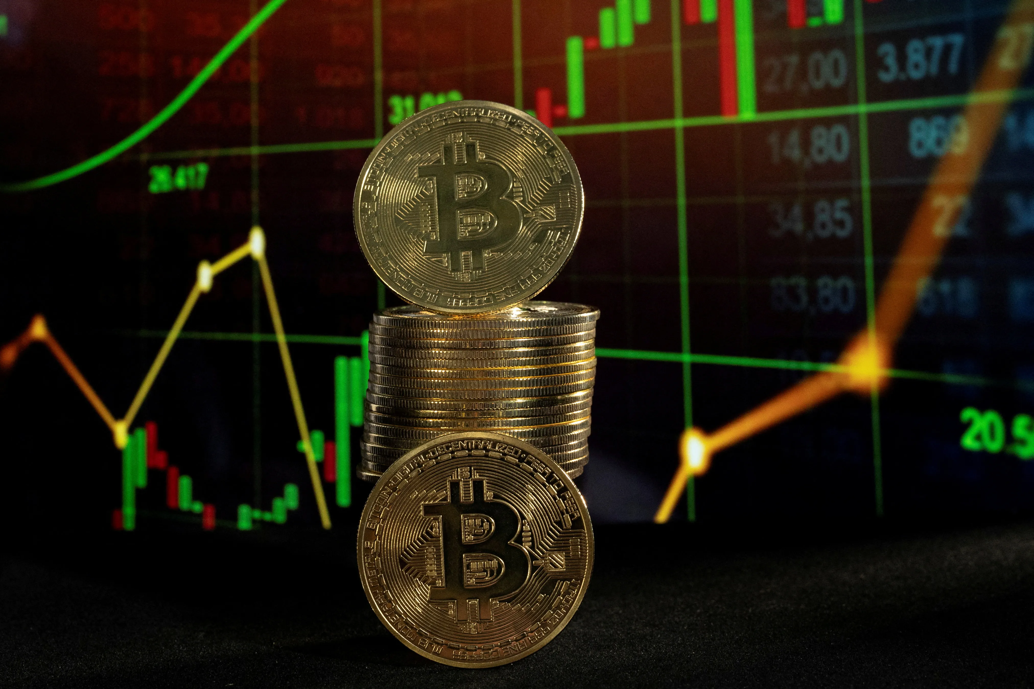 Strategy affirms financial stability and increases bitcoin reserves