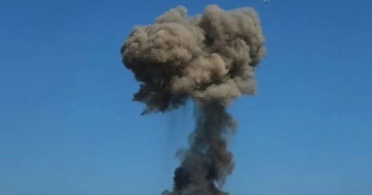 Video: A massive fire broke out near Kyiv during an air raid alert