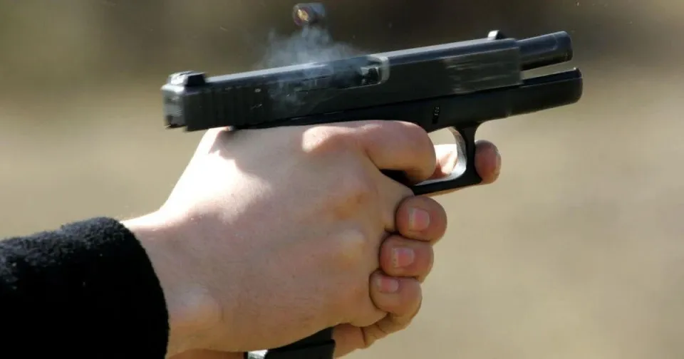 У Кременчуцькому ТЦК сталася стрілянина, є поранені У Кременчуцькому ТЦК сталася стрілянина, є поранені