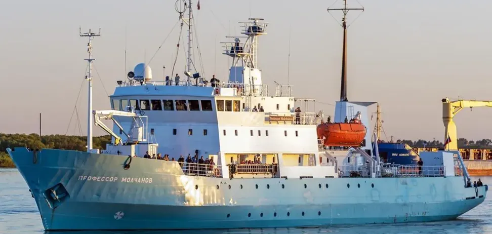 Following the ship's arrest, Norway will assist the Russians on Spitsbergen