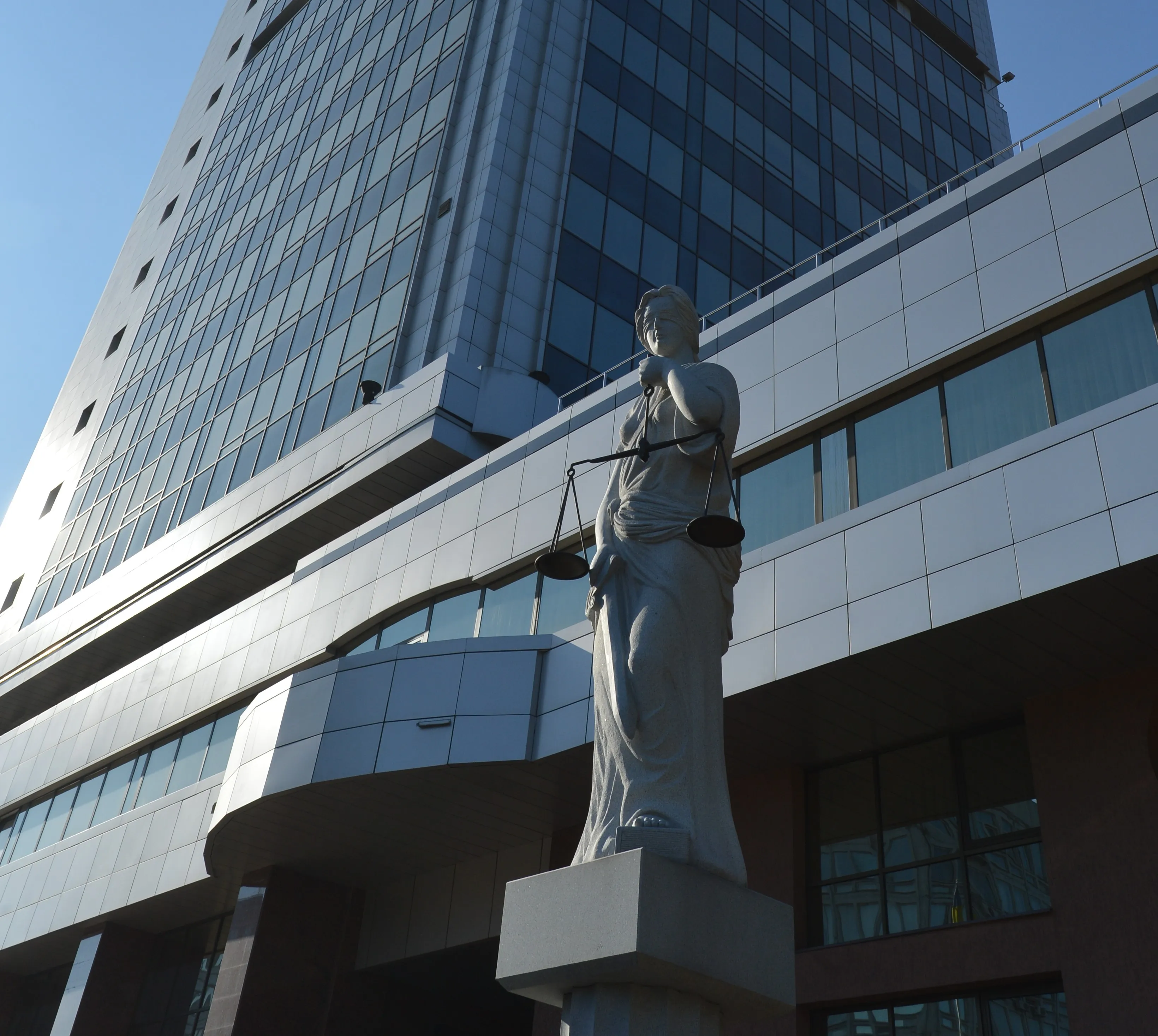 Підприємець Микита Чемоданов намагався оскаржити свій програш в апеляційному суді до UA.NEWS