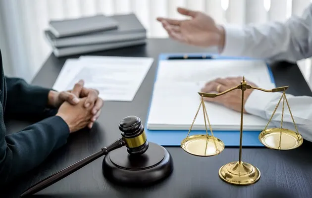 За правовою допомогою звертається все більше іноземців, серед них є колишні бійці Сил оборони