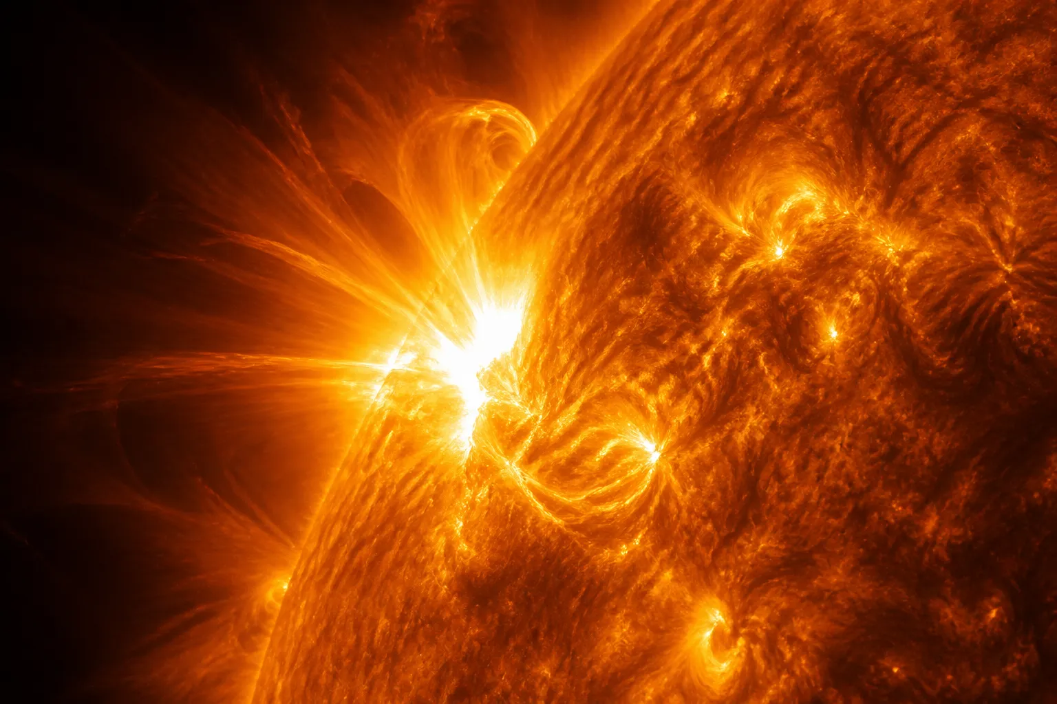 Sun unleashes M6.9 flare and coronal mass ejection toward Earth