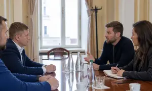 У Пакистані закликали розкрити умови угод уряду з Google — Dawn