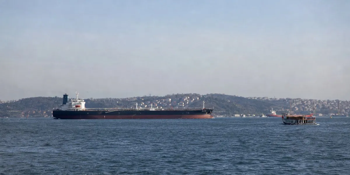 Tankers may have hit mines in the Strait of Hormuz — Anadolu Agency