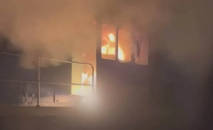 Рух опору «Свобода России» спалив два російських електровози