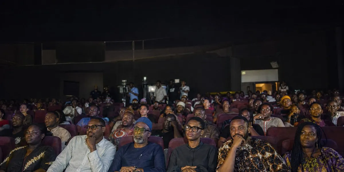 廷努布总统出席拉各斯阿比奥拉纪录片首映式——Premium Times Nigeria