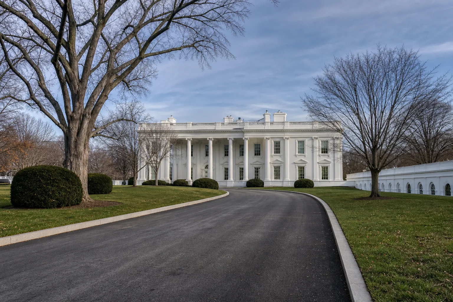 Трамп заявив, що пожежники винесли його в безпечне місце після атак 11 вересня