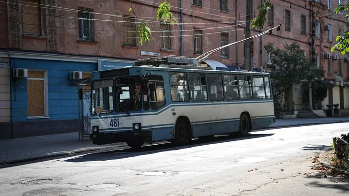 У Херсоні після атаки рф відновили рух тролейбусів