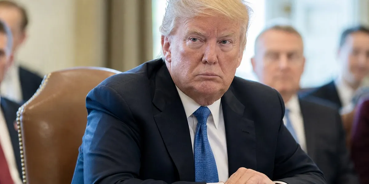 Трамп заявил, что хуситы согласились не воевать с США — The Hindu