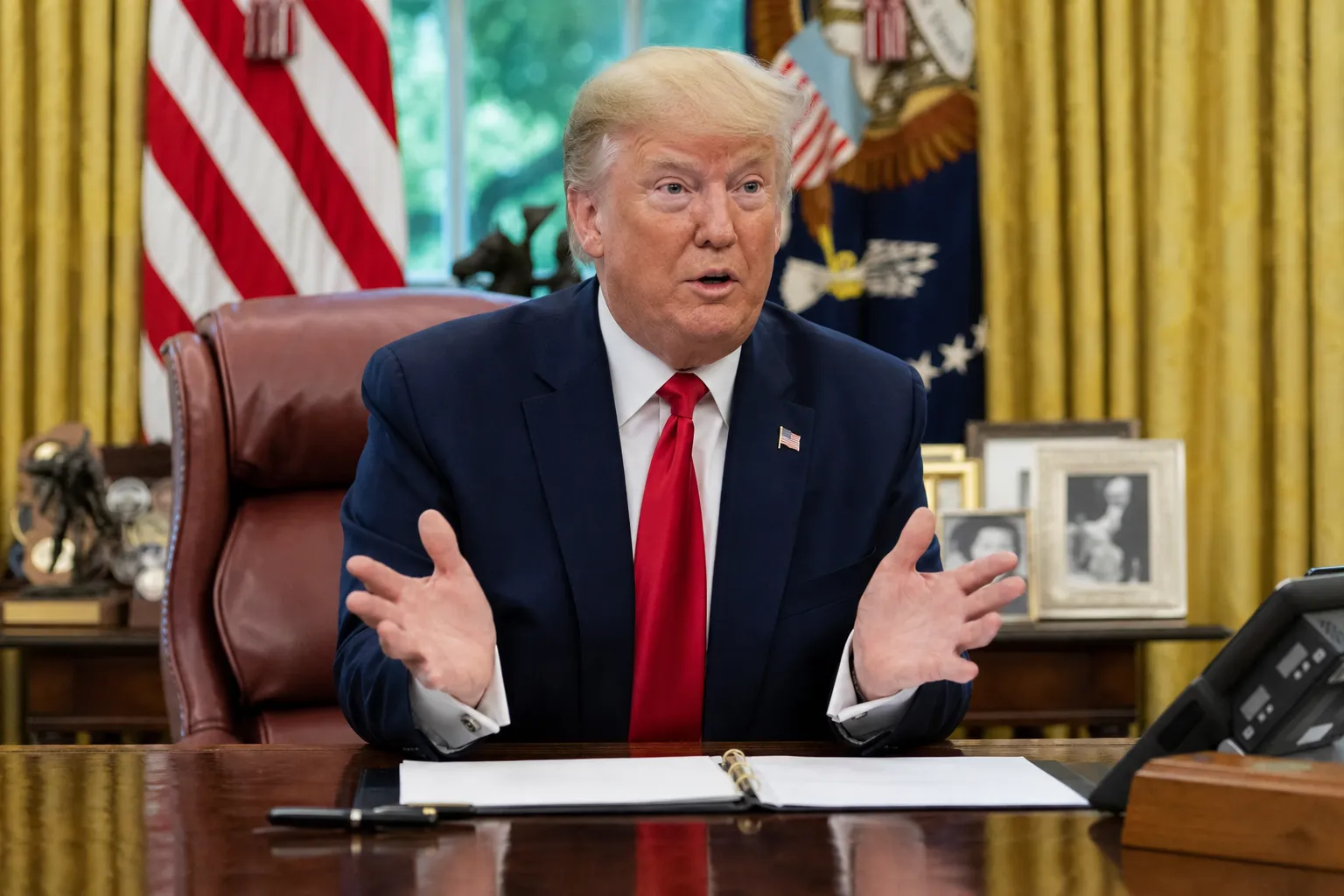 Трамп подписал закон о временном финансировании правительства США